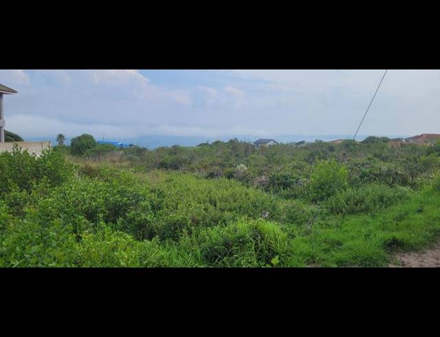 LAND FOR SALE IN DANA BAY
